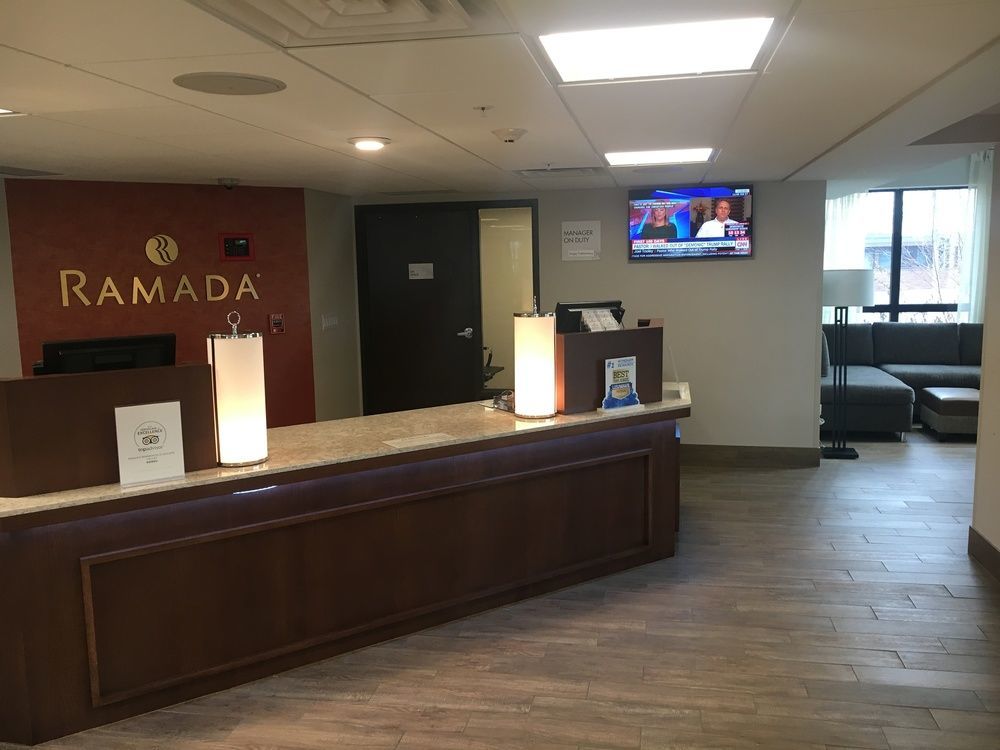 Ramada By Wyndham Minneapolis Golden Valley Экстерьер фото